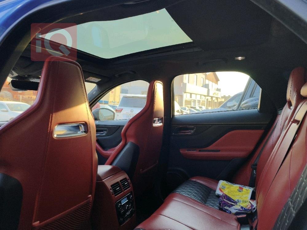 جاگوار F-Pace